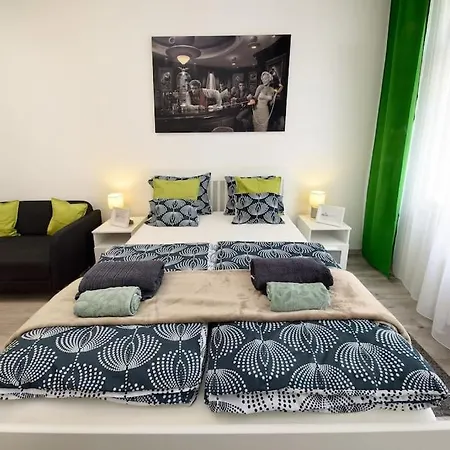 Erezd Magad Otthon Sziveben Apartament *