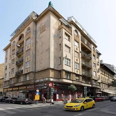 Apartament Erezd Magad Otthon Sziveben *